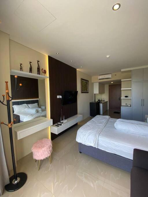 Nagoya Thamrin Apartment High Floor With View ภายนอก รูปภาพ